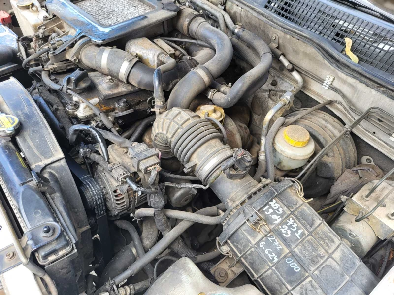 Nissan Terrano, снимка 11 - Автомобили и джипове - 52325049