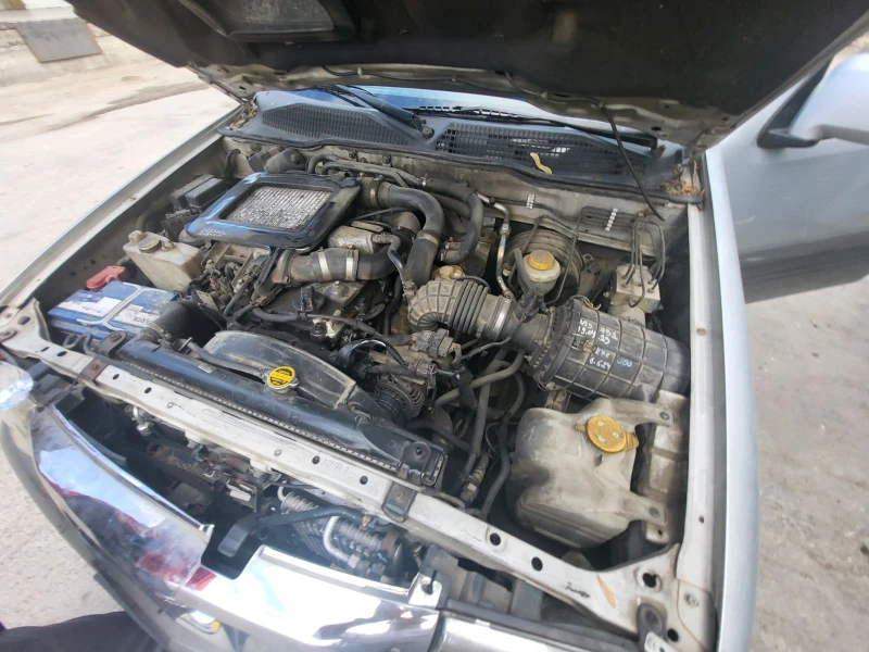 Nissan Terrano, снимка 10 - Автомобили и джипове - 52325049
