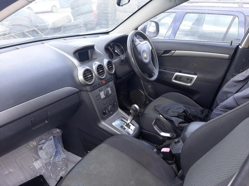 Opel Antara 2.0d auto, снимка 6 - Автомобили и джипове - 34941881