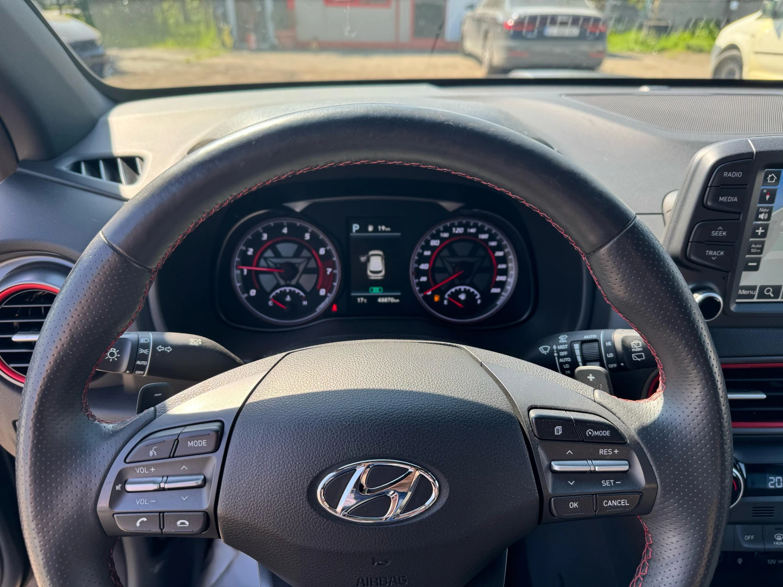 Hyundai Kona 1.6 T-GDI IRON MAN EDITION - изображение 8