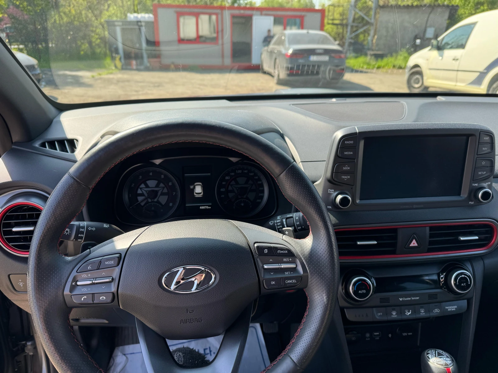Hyundai Kona 1.6 T-GDI IRON MAN EDITION - изображение 9