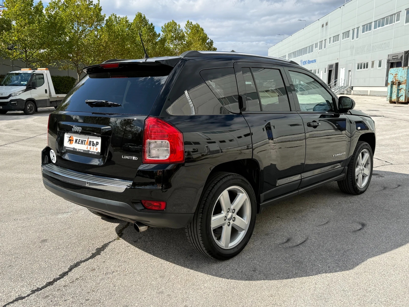 Jeep Compass 2.4i 170 к.с.  - изображение 4