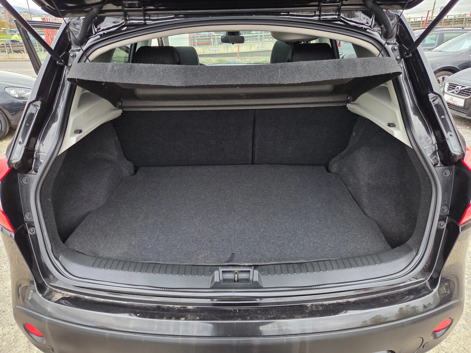 Nissan Qashqai 1.6i/navi/gaz/cam-360 | Mobile.bg   16