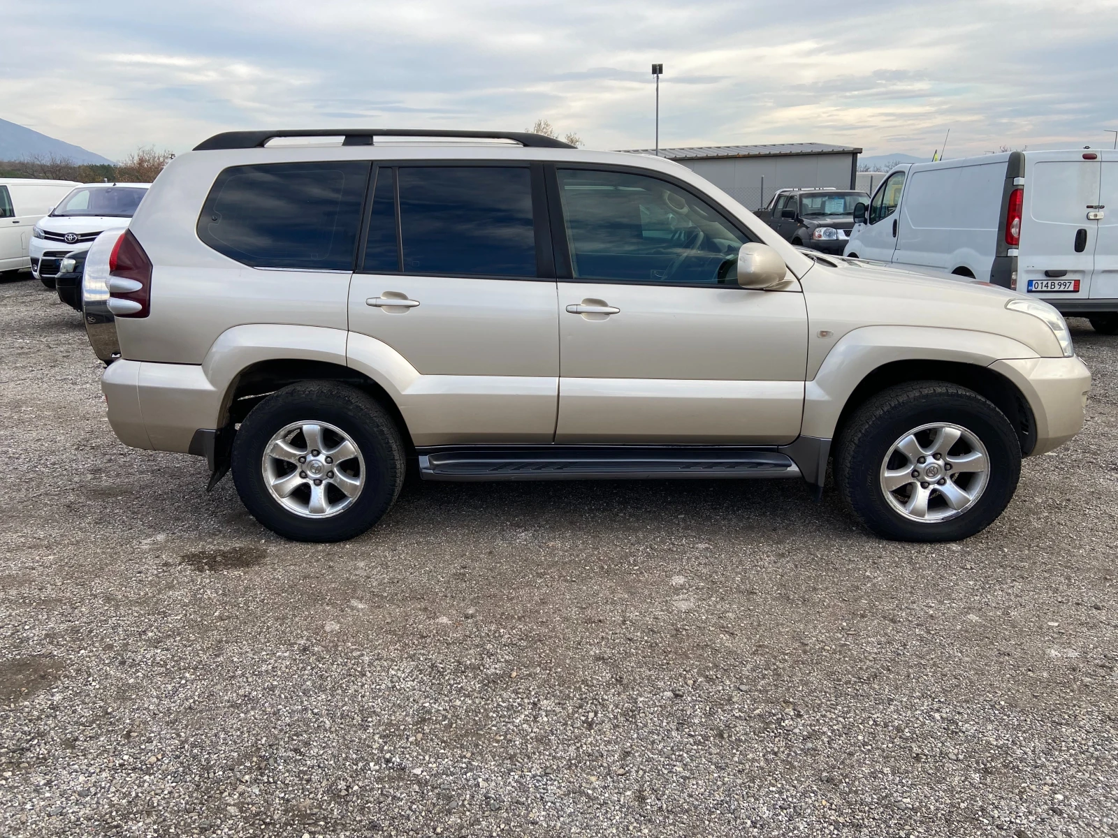 Toyota Land cruiser 4.0 LIMITED ГЪРЦИЯ - изображение 4