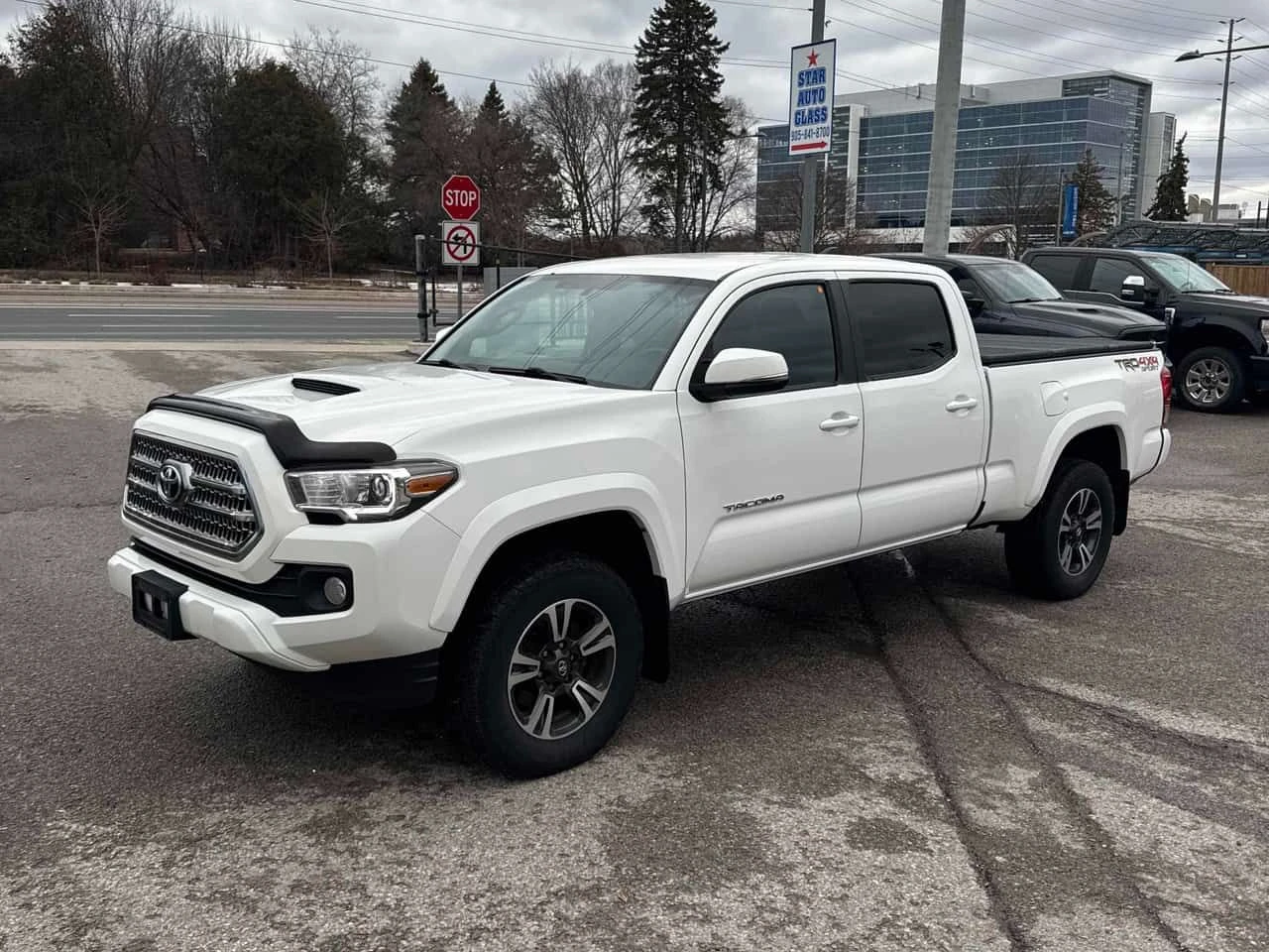 Toyota Tacoma * 4WD Double Cab V6 * CARFAX * ЦЕНА ДО БГ | Auto.bg — изображение 1
