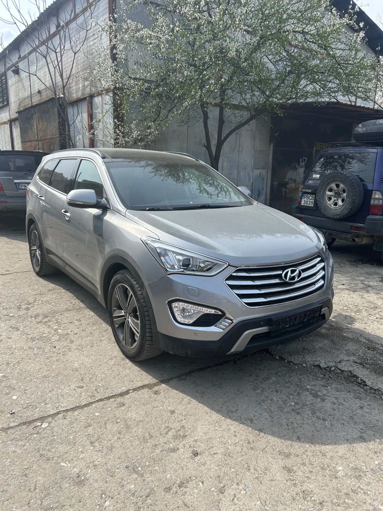 Hyundai Santa fe GrandSantaFe-7-места