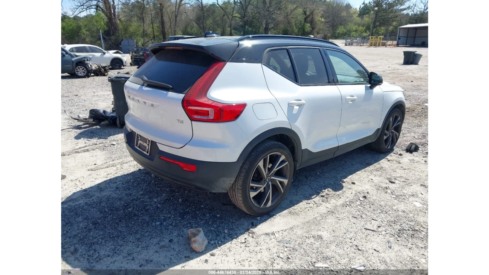 Volvo XC40 T4* R-DESIGN* �������* KEYLESS* ������* ����*  | Mobile.bg � ����������� 4