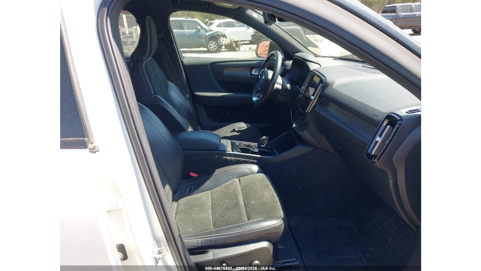 Volvo XC40 T4* R-DESIGN* �������* KEYLESS* ������* ����*  | Mobile.bg � ����������� 10