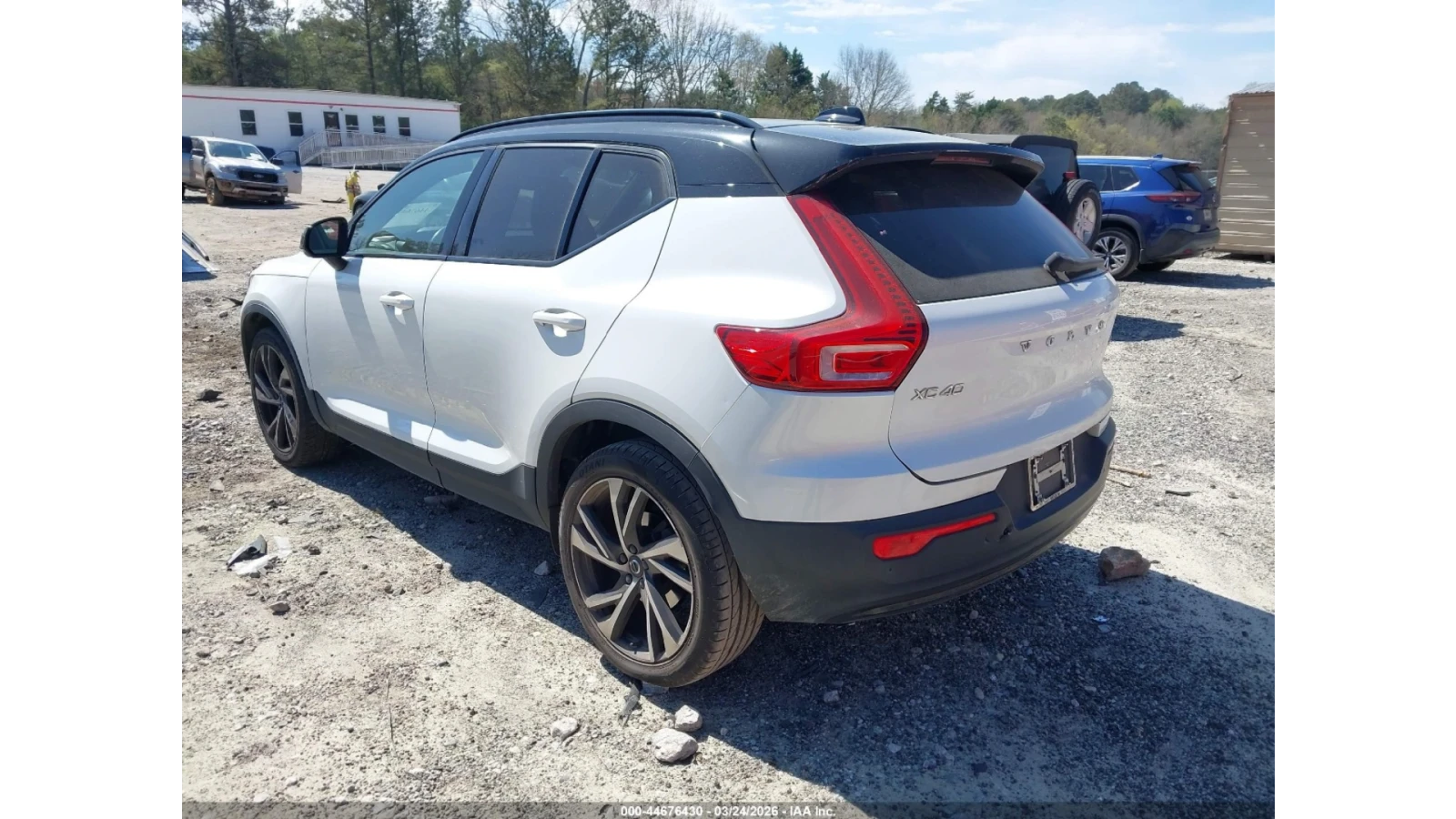 Volvo XC40 T4* R-DESIGN* �������* KEYLESS* ������* ����*  | Mobile.bg � ����������� 5