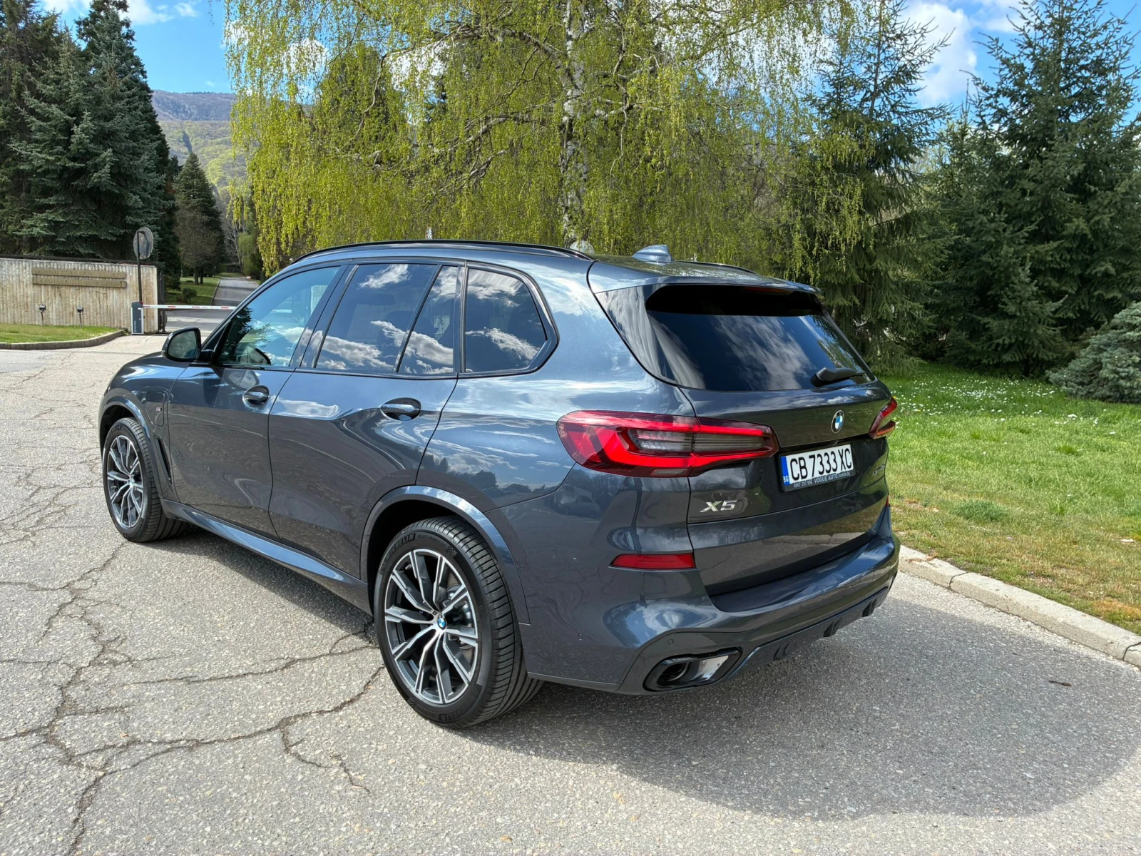 BMW X5 45e xDrive/M-Sport/HarmanKardon/HuD/Pano, снимка 6 - Автомобили и джипове - 54294713