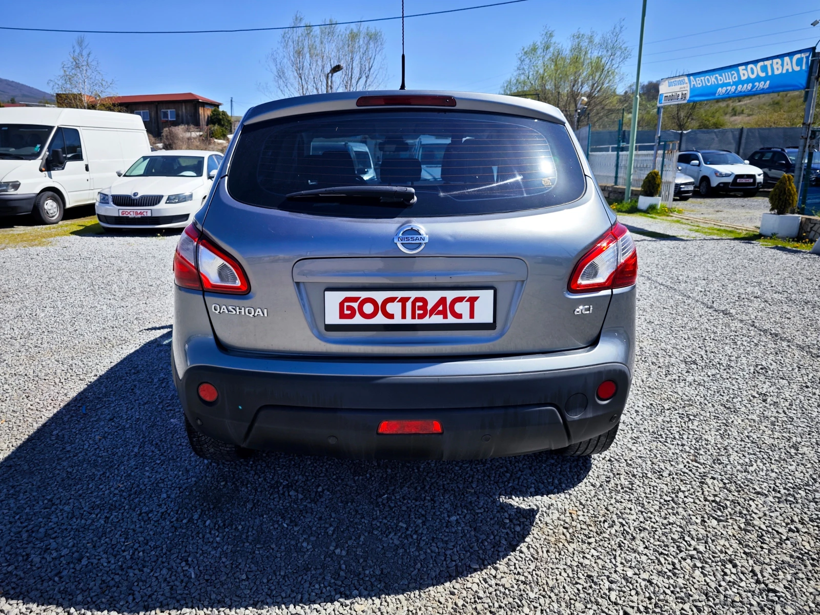 Nissan Qashqai 1.5 dCi, снимка 4 - Автомобили и джипове - 54389329