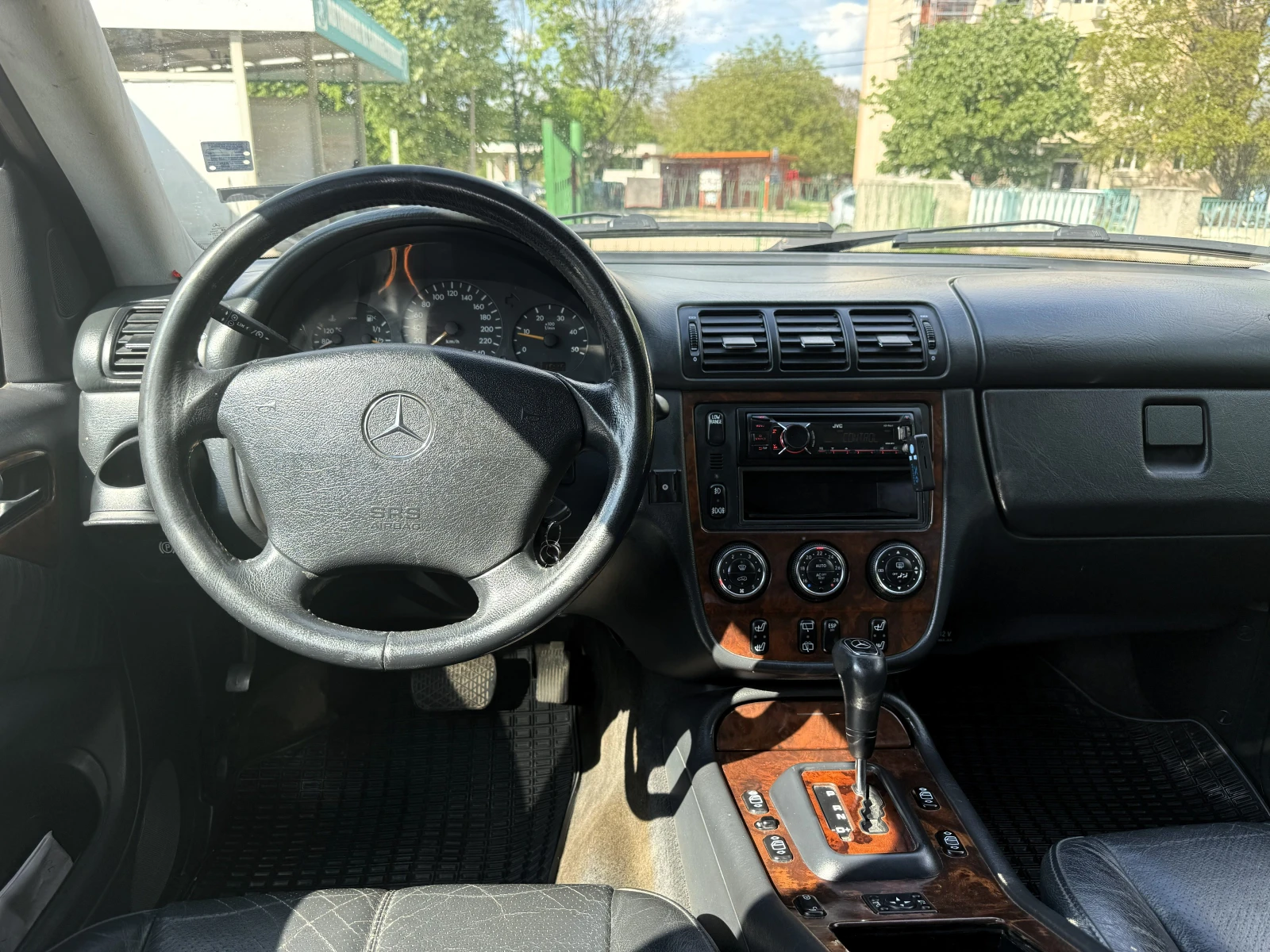 Mercedes-Benz ML 270 2.7CDI 163 к.с., снимка 10 - Автомобили и джипове - 54611545