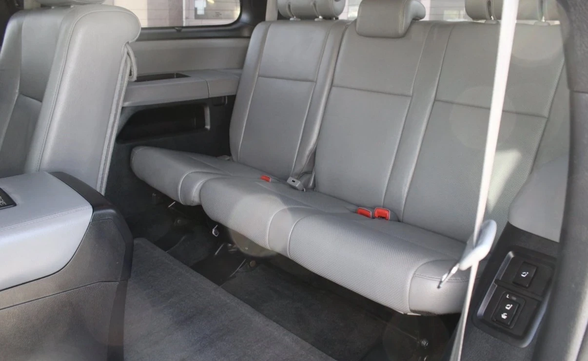 Toyota Sequoia PLATINUM * AWD * 7 МЕСТЕН * БЕЗ ИНЦИДЕНТИ * , снимка 16 - Автомобили и джипове - 55179200