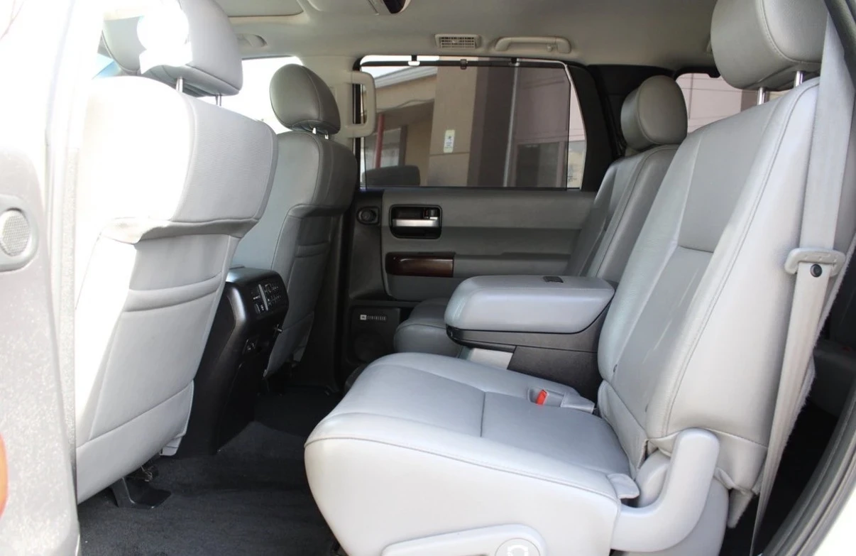 Toyota Sequoia PLATINUM * AWD * 7 МЕСТЕН * БЕЗ ИНЦИДЕНТИ * , снимка 15 - Автомобили и джипове - 55179200