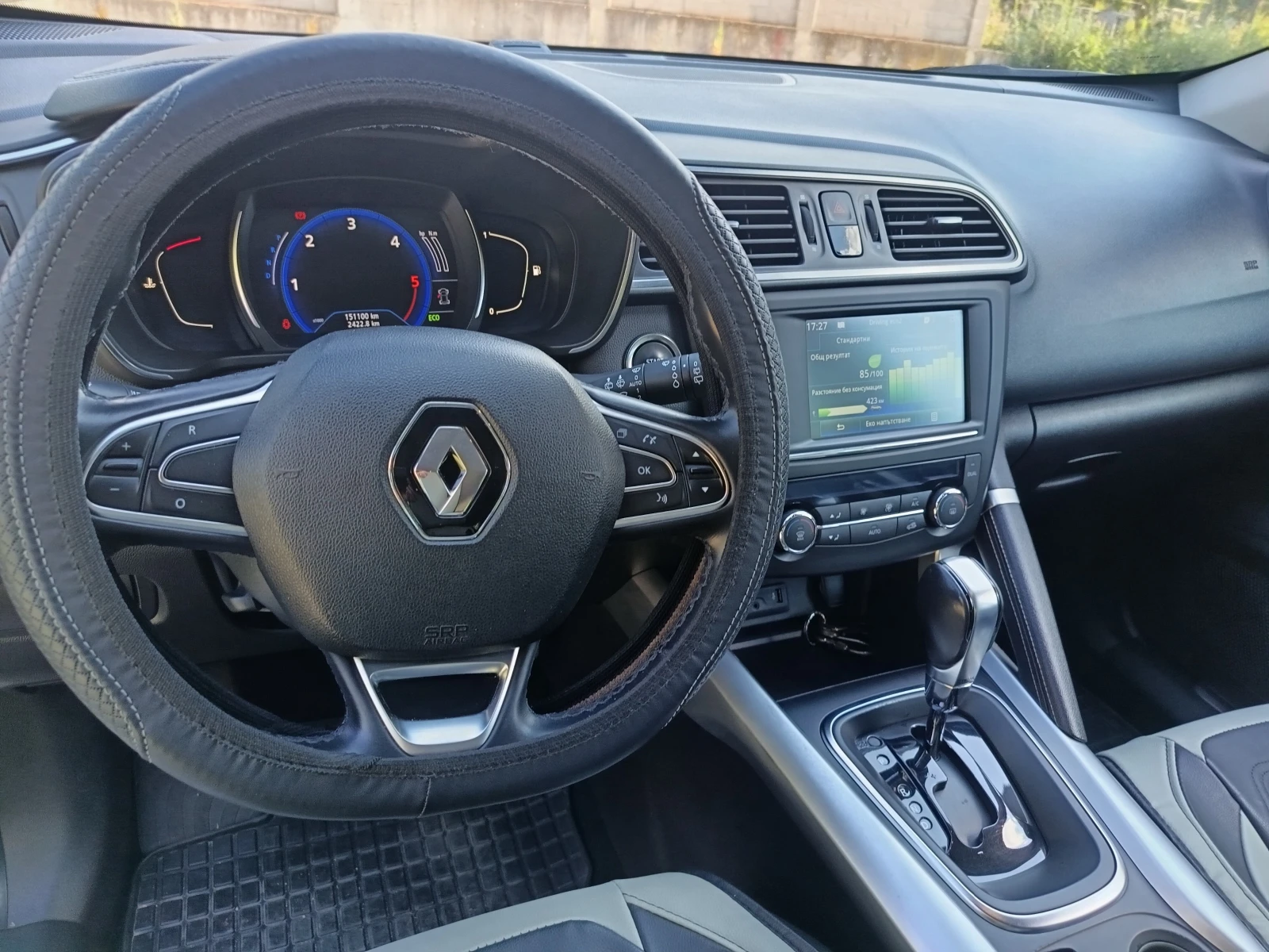 Renault Kadjar 1.6dci, снимка 5 - Автомобили и джипове - 55290779