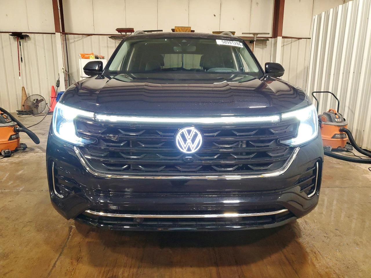 VW Atlas PREMIUM* R-LINE* ПАНО* ПОДГРЕВ* КОЖА* KEYLESS* , снимка 5 - Автомобили и джипове - 55463658