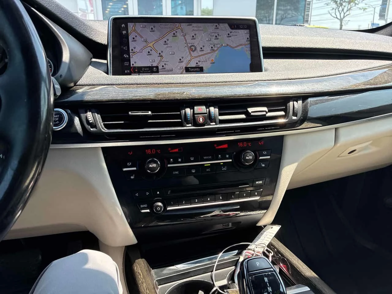 BMW X5 * xDrive35i * M Sport * CARFAX * , снимка 8 - Автомобили и джипове - 55542238