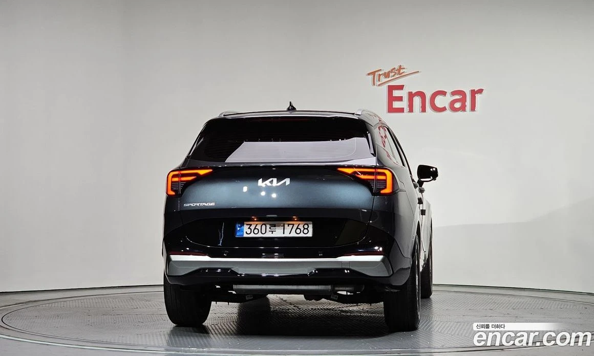 Kia Sportage 1.6 Turbo Signature * 11 012 КМ, снимка 4 - Автомобили и джипове - 55676806