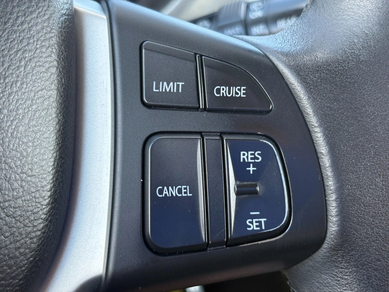 Suzuki Vitara 1.6 бензин ТОП! С ГАРАНЦИЯ! , снимка 14 - Автомобили и джипове - 55953913
