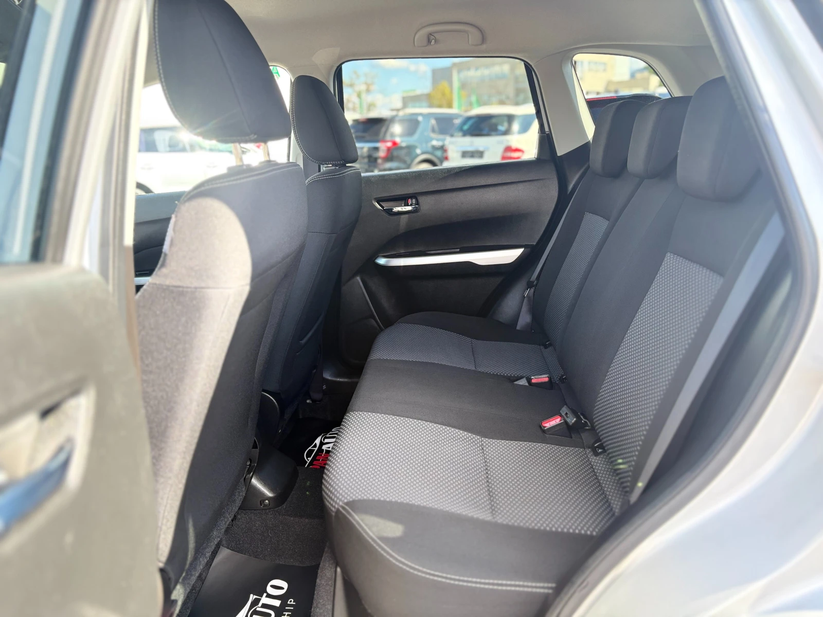 Suzuki Vitara 1.6 бензин ТОП! С ГАРАНЦИЯ! , снимка 11 - Автомобили и джипове - 55953913
