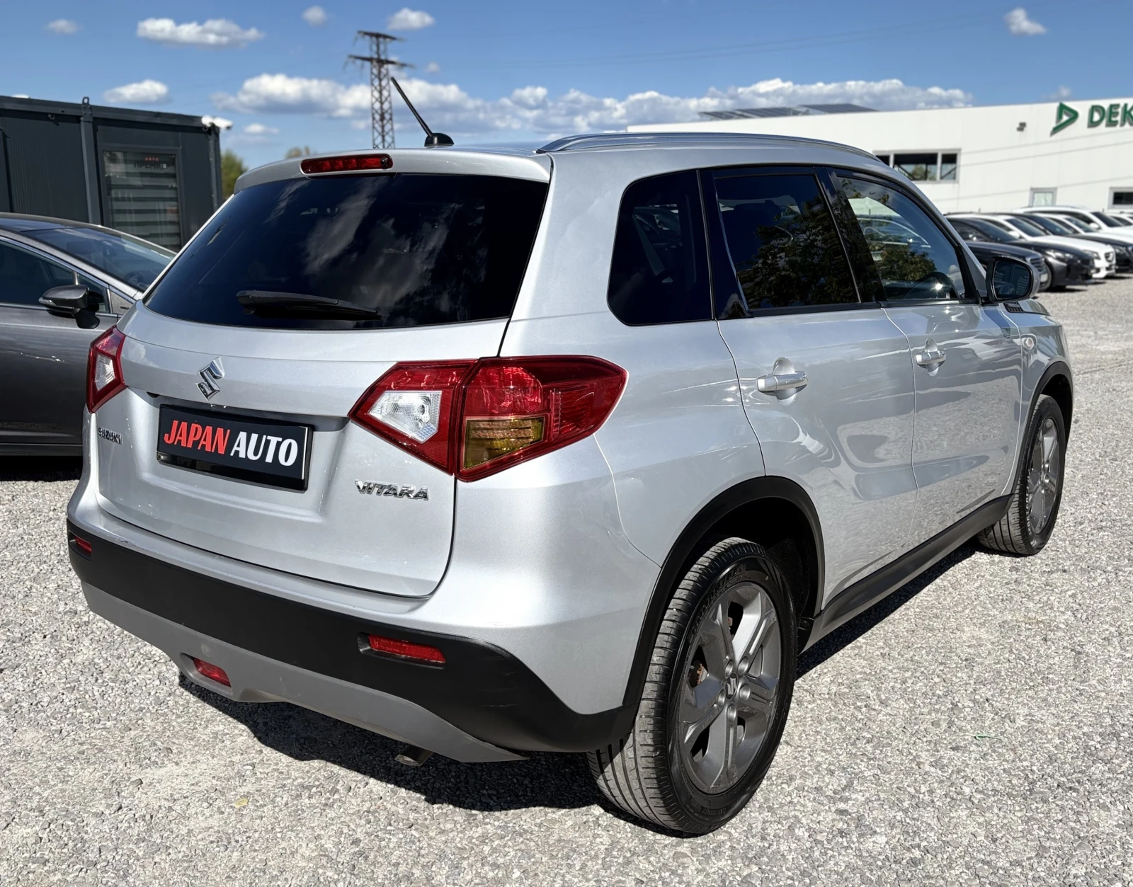 Suzuki Vitara 1.6 бензин ТОП! С ГАРАНЦИЯ! , снимка 4 - Автомобили и джипове - 55953913
