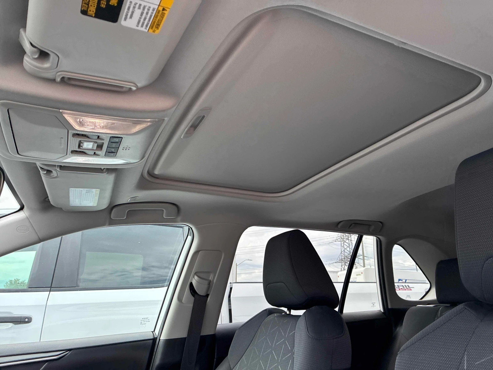 Toyota Rav4 * XLE * AWD * CARFAX *  | Mobile.bg � ����������� 12