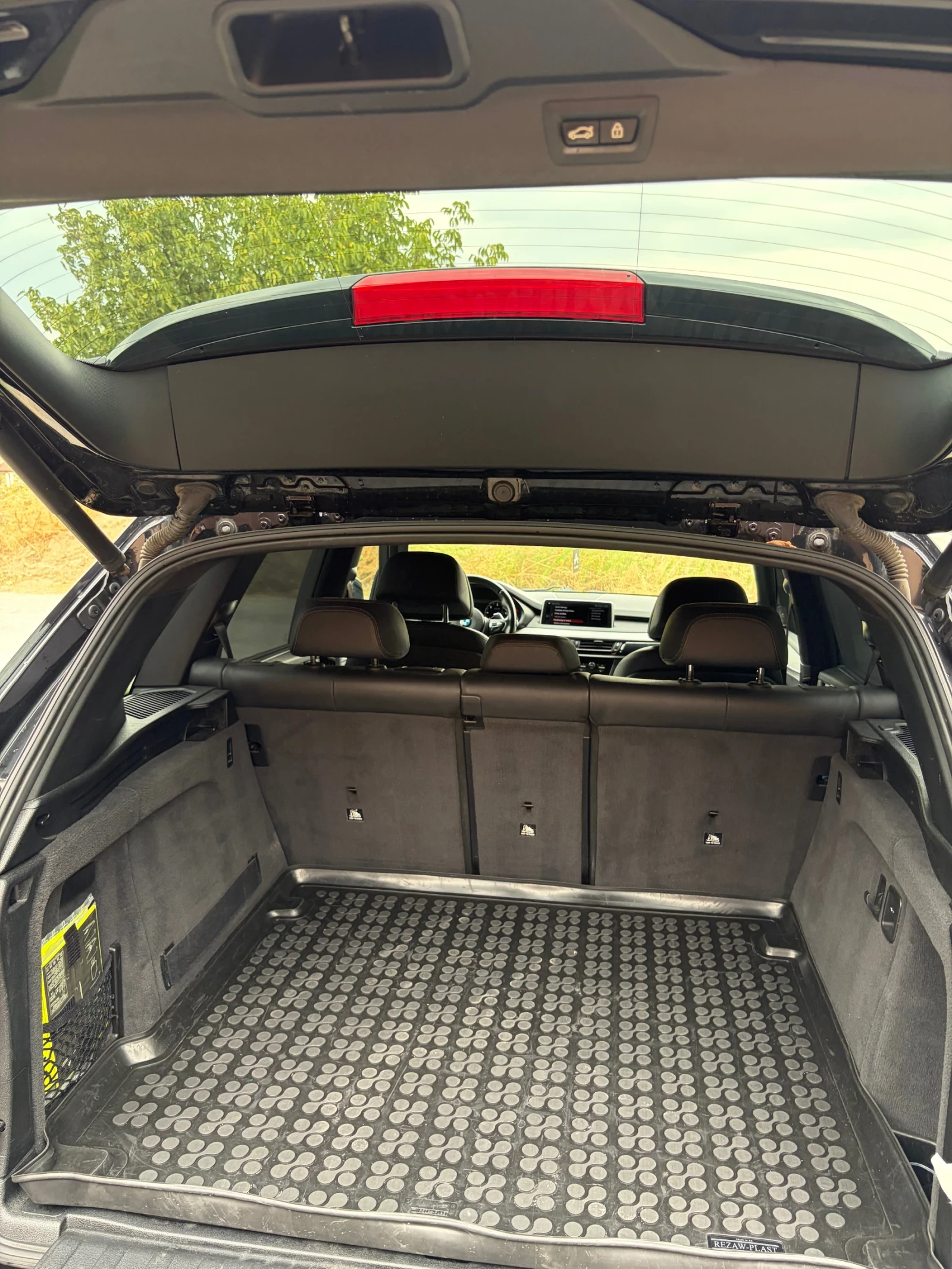 BMW X5 M-Paket / Harman Kardon / Ambient / Head-up , снимка 14 - Автомобили и джипове - 56156300