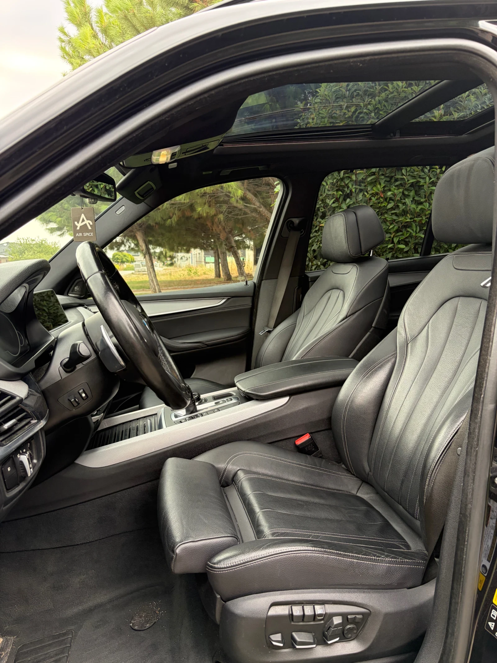 BMW X5 M-Paket / Harman Kardon / Ambient / Head-up , снимка 9 - Автомобили и джипове - 56156300