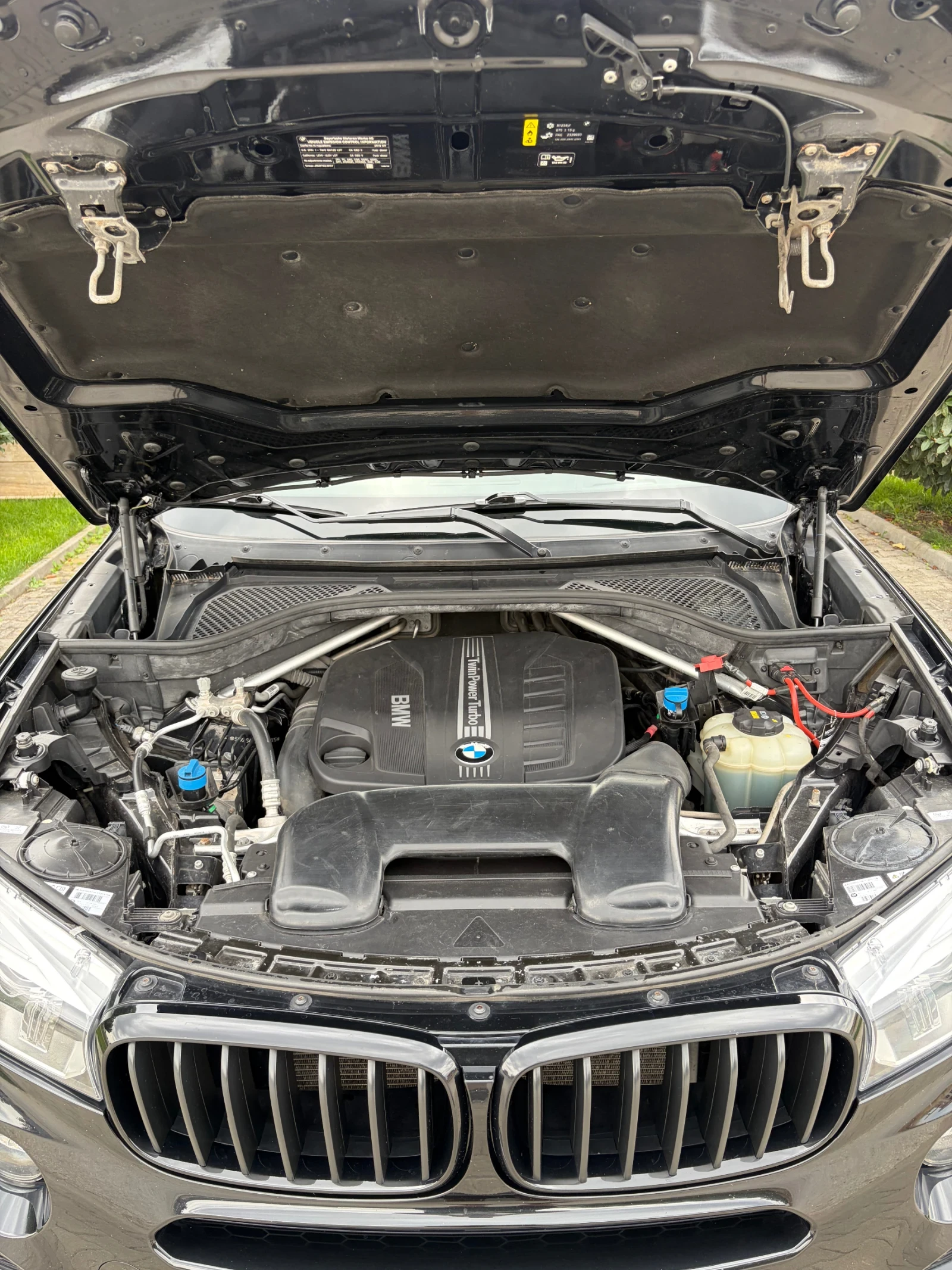 BMW X5 M-Paket / Harman Kardon / Ambient / Head-up , снимка 15 - Автомобили и джипове - 56156300