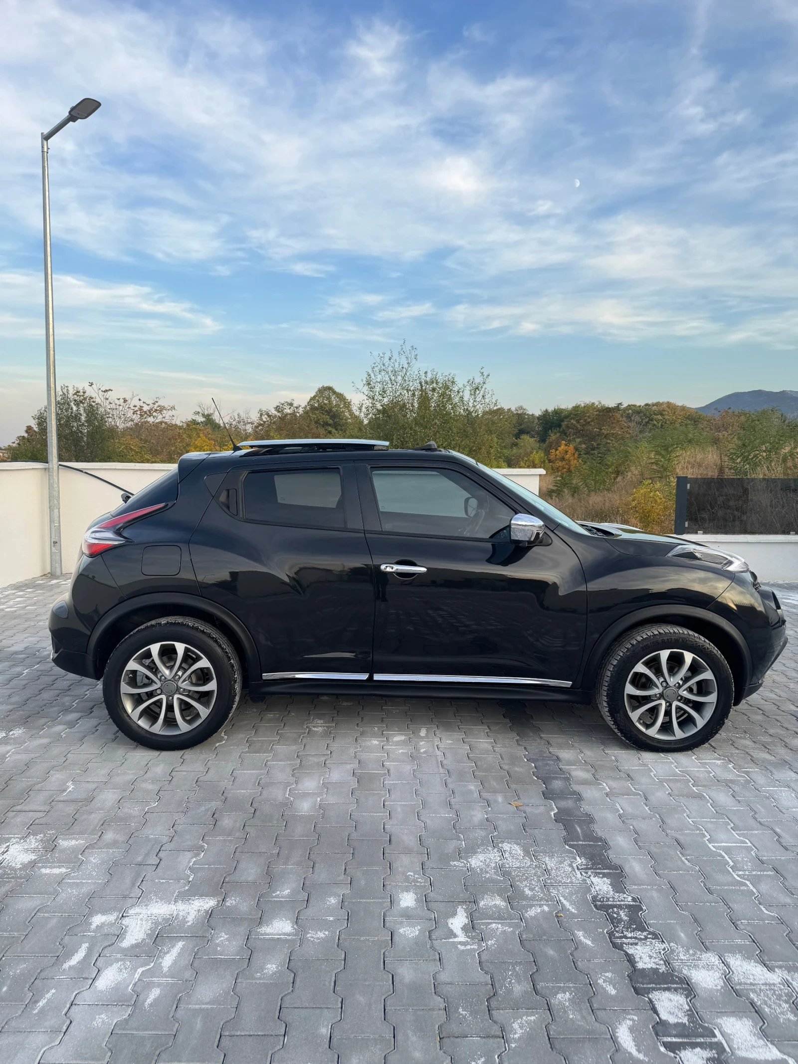 Nissan Juke 1.6 АВТОМАТИК , снимка 4 - Автомобили и джипове - 56587293