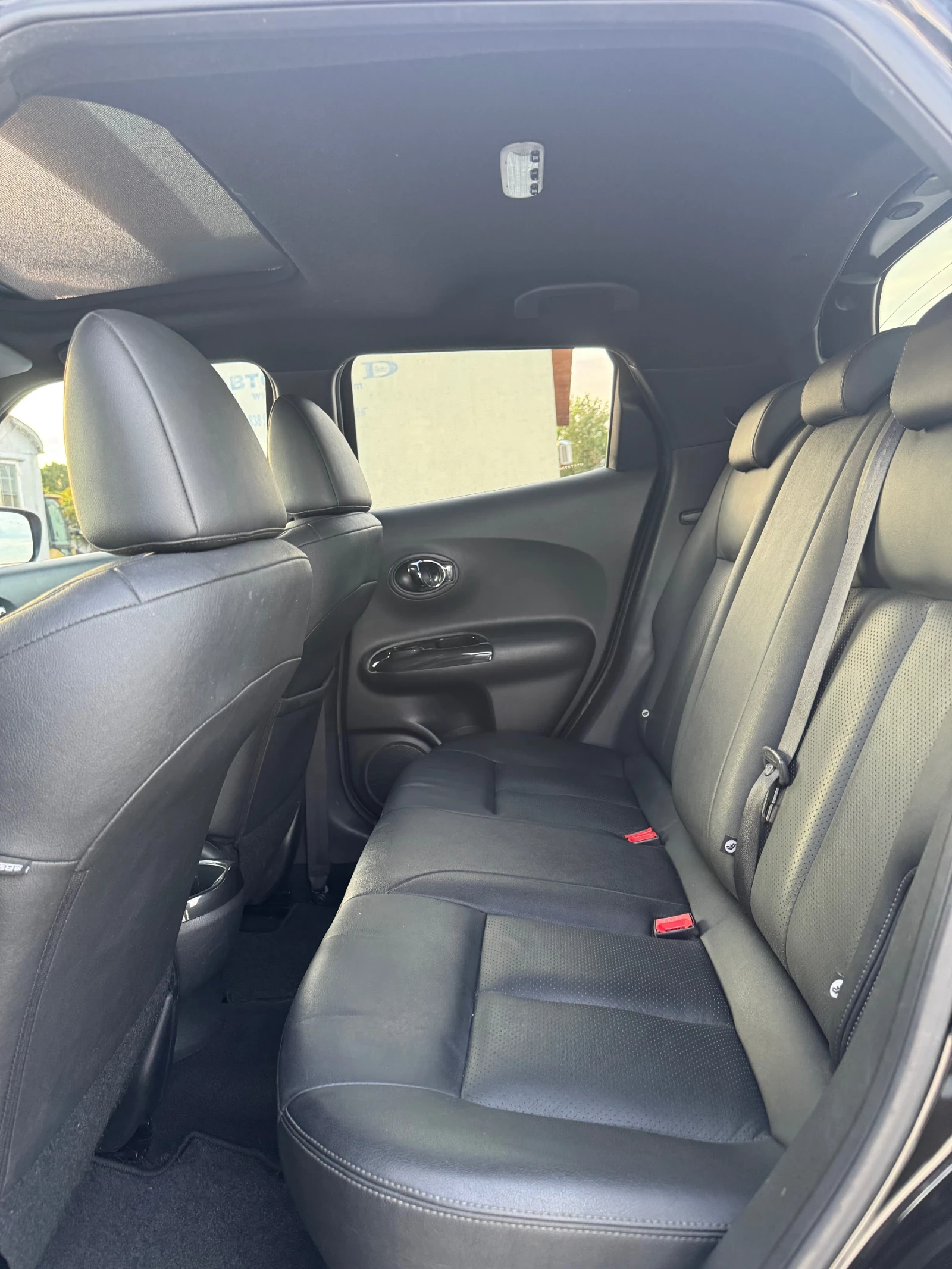 Nissan Juke 1.6 АВТОМАТИК , снимка 13 - Автомобили и джипове - 56587293