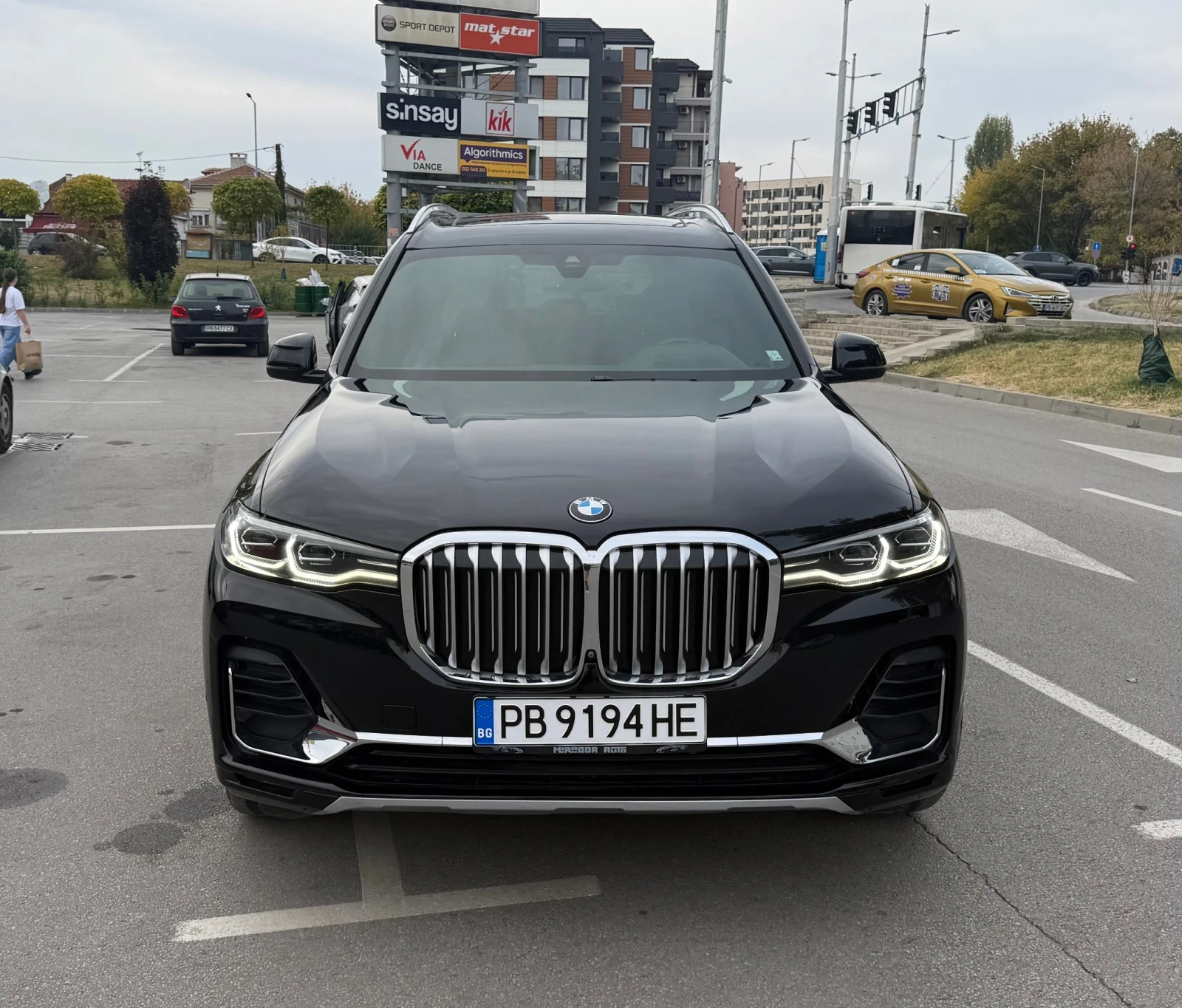 BMW X7 40ixDrive Панорама / Въздух /7-местен /360 