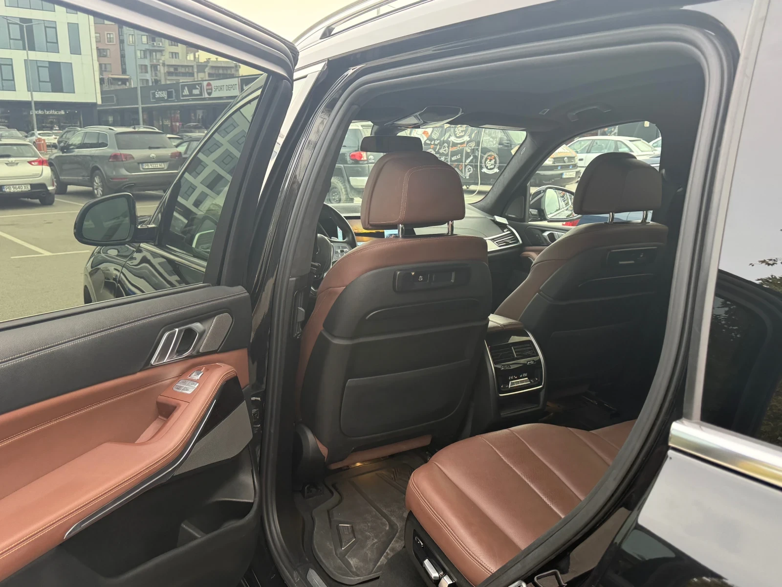 BMW X7, снимка 12 - Автомобили и джипове - 56602612