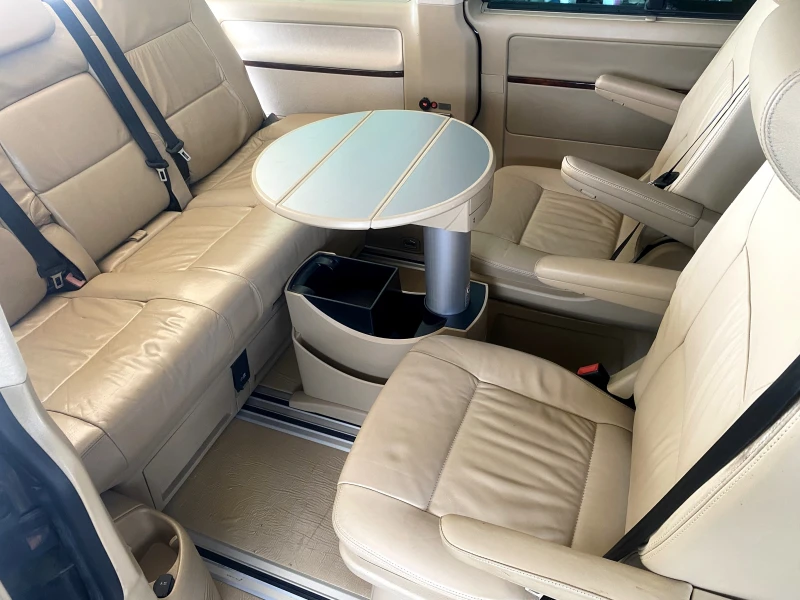 VW Multivan 2.5TDi Италия ---Без аналог---, снимка 12 - Бусове и автобуси - 51509766