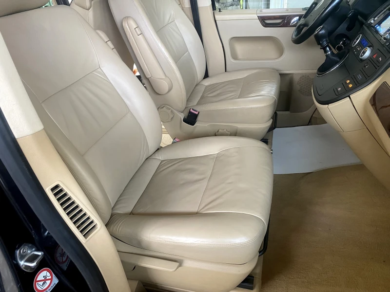 VW Multivan 2.5TDi Италия ---Без аналог---, снимка 11 - Бусове и автобуси - 51509766