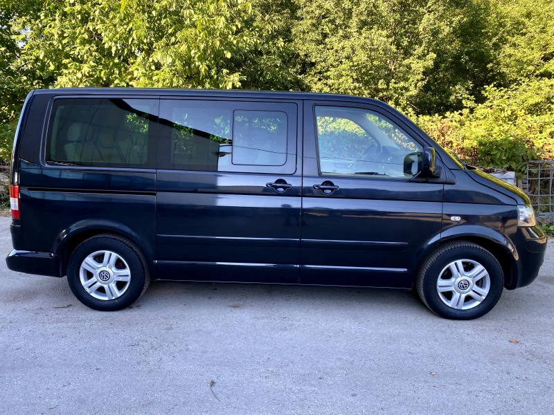 VW Multivan 2.5TDi Италия ---Без аналог---, снимка 2 - Бусове и автобуси - 51509766