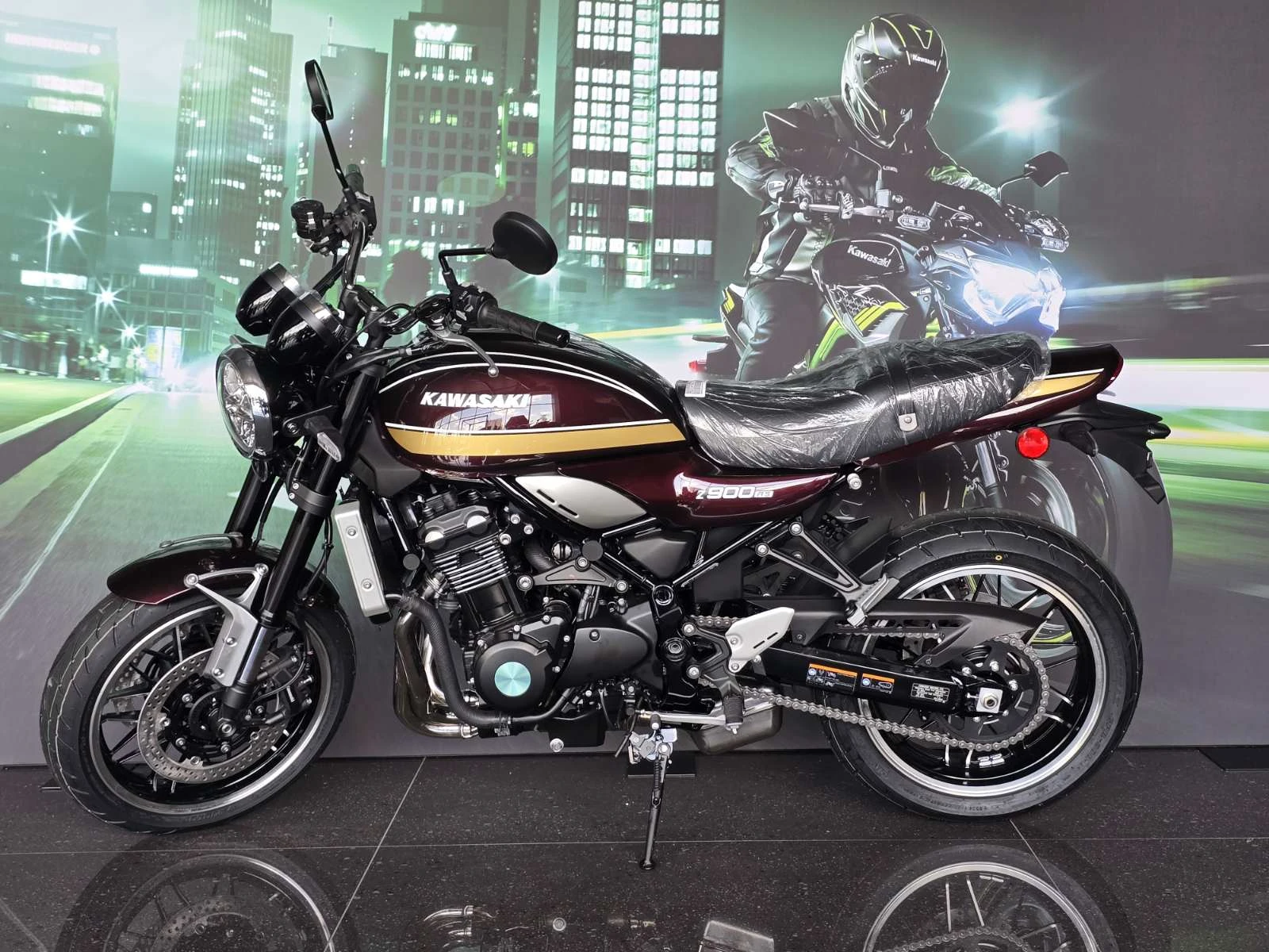 Kawasaki Z 900 RS 2026, снимка 3 - Мотоциклети и мототехника - 54667581