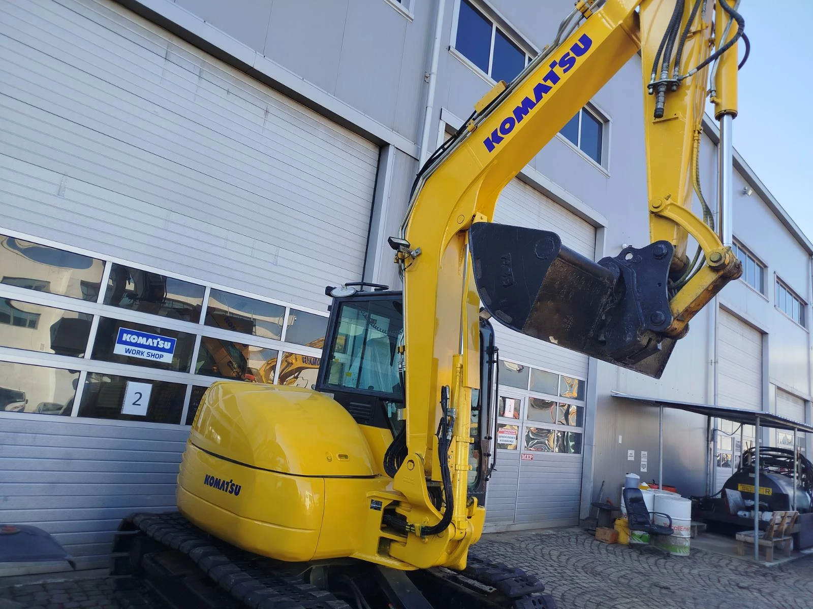 Багер Komatsu PC80MR-5 - изображение 3
