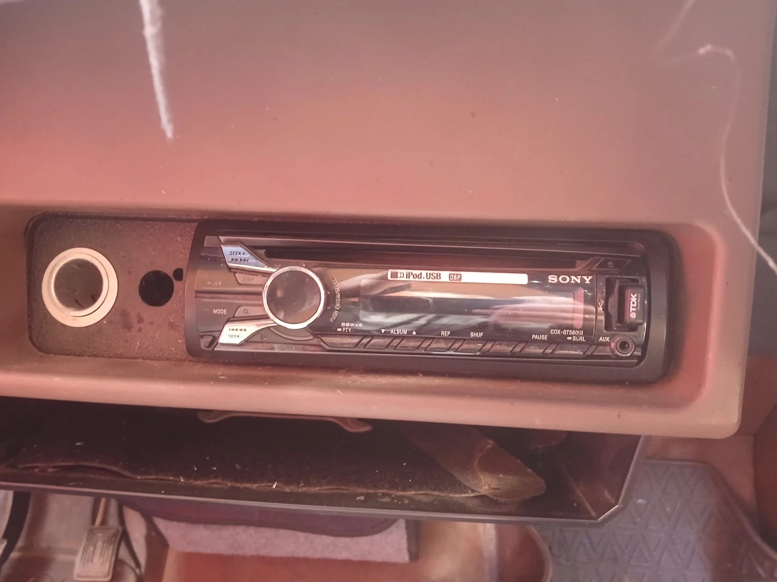 Кемпер Renault Trafic, снимка 15 - Каравани и кемпери - 46741347