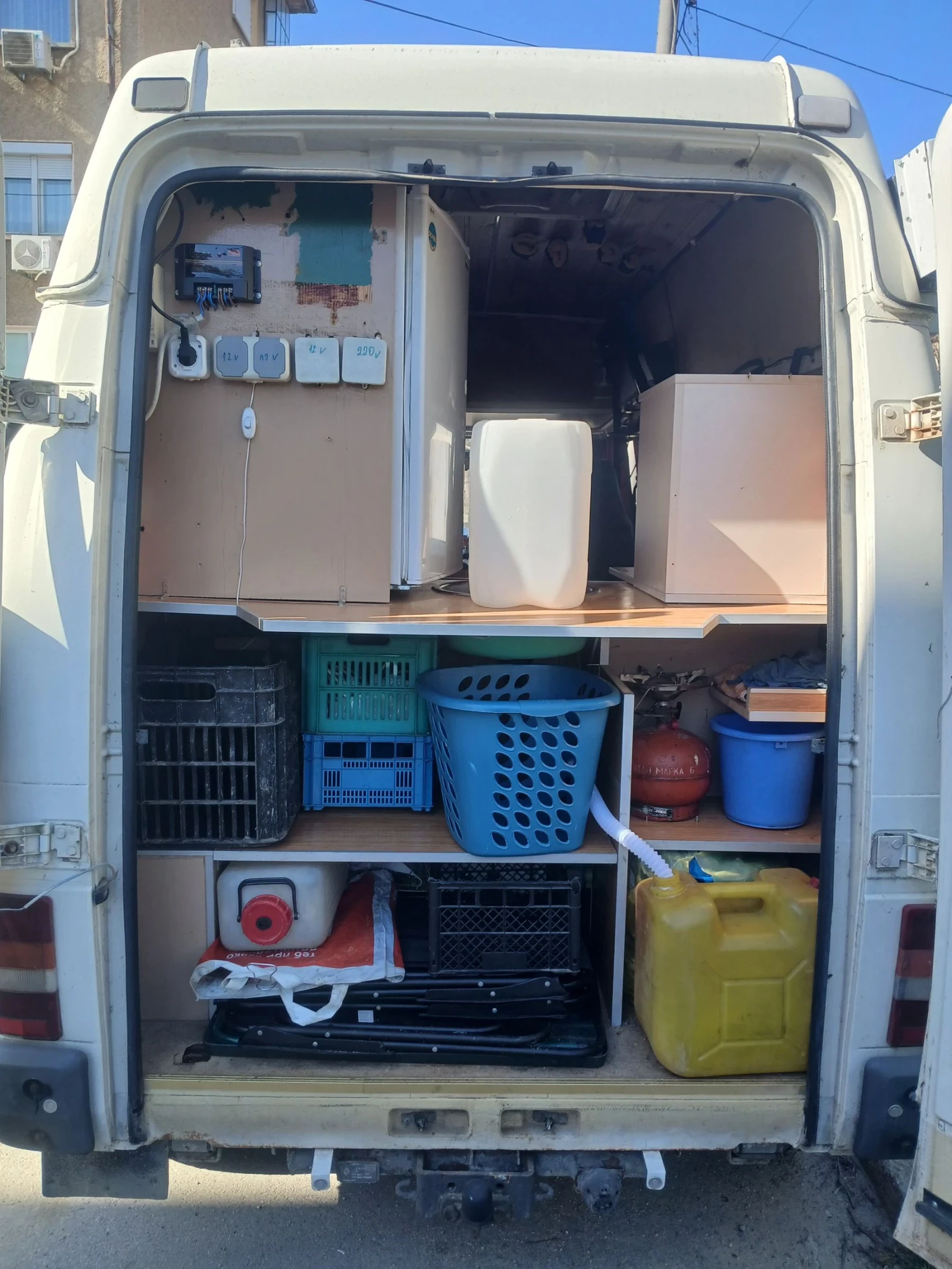 Кемпер Renault Trafic, снимка 5 - Каравани и кемпери - 46741347