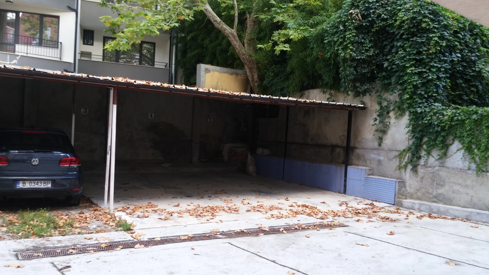 Покрито паркомясто -гр.Варна