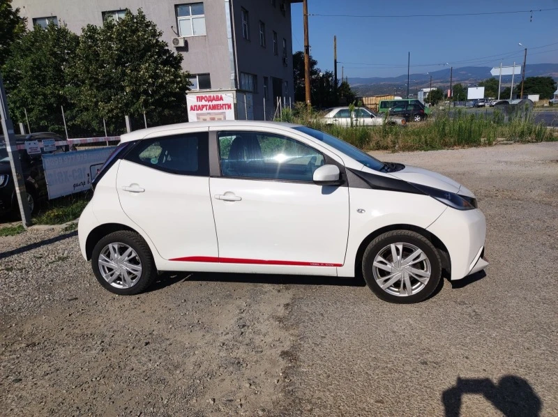 Toyota Aygo Euro6 Limited , снимка 3 - Автомобили и джипове - 41905983