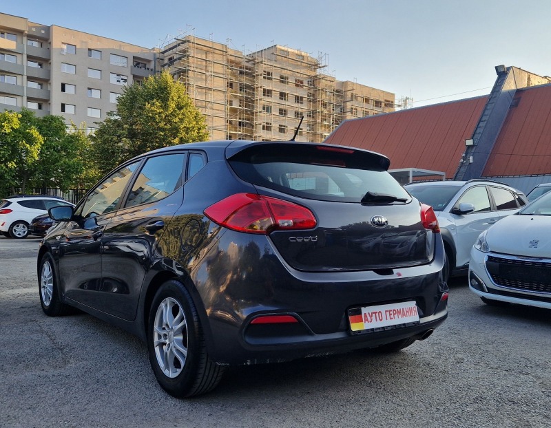 Kia Ceed 2013/130 хил/ПЪЛНА СЕРВИЗНА ИСТОРИЯ, снимка 4 - Автомобили и джипове - 46737015