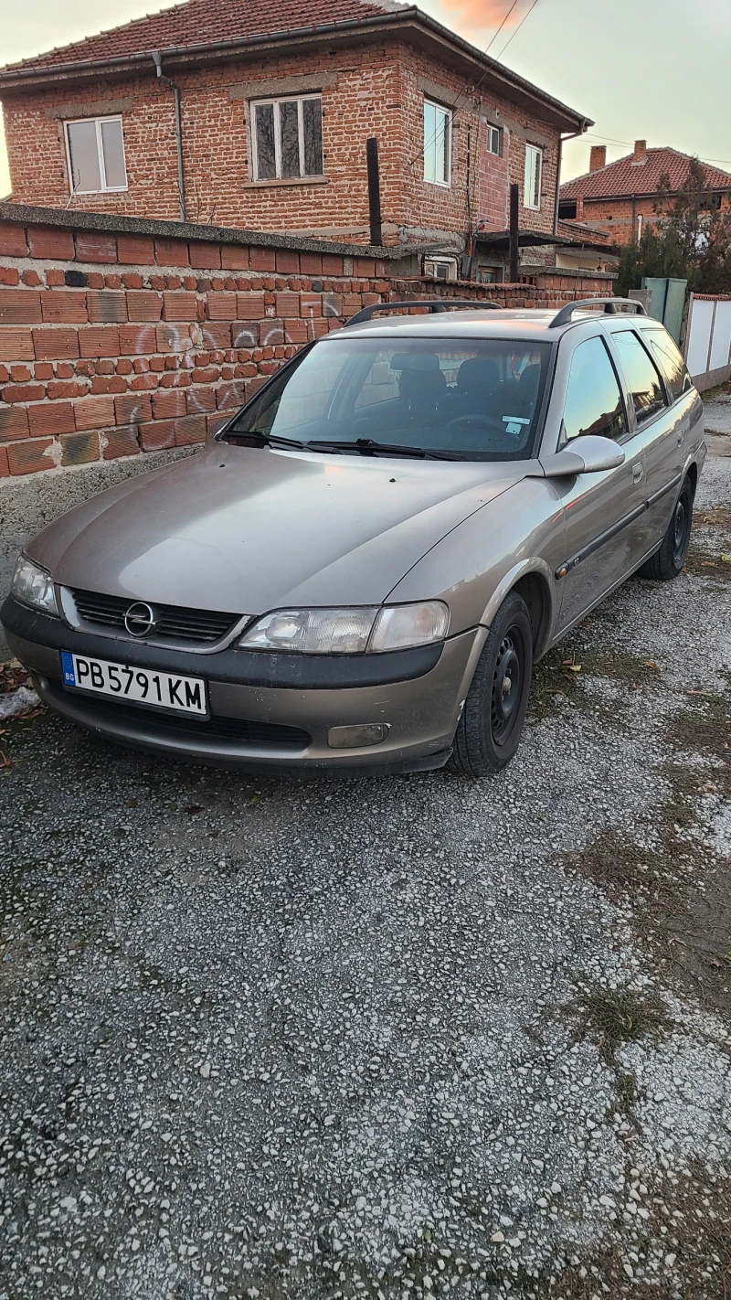 Opel Vectra, снимка 1 - Автомобили и джипове - 48058578