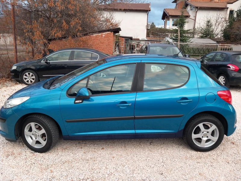 Peugeot 207 1.4i 75кс климатик, снимка 2 - Автомобили и джипове - 48069642