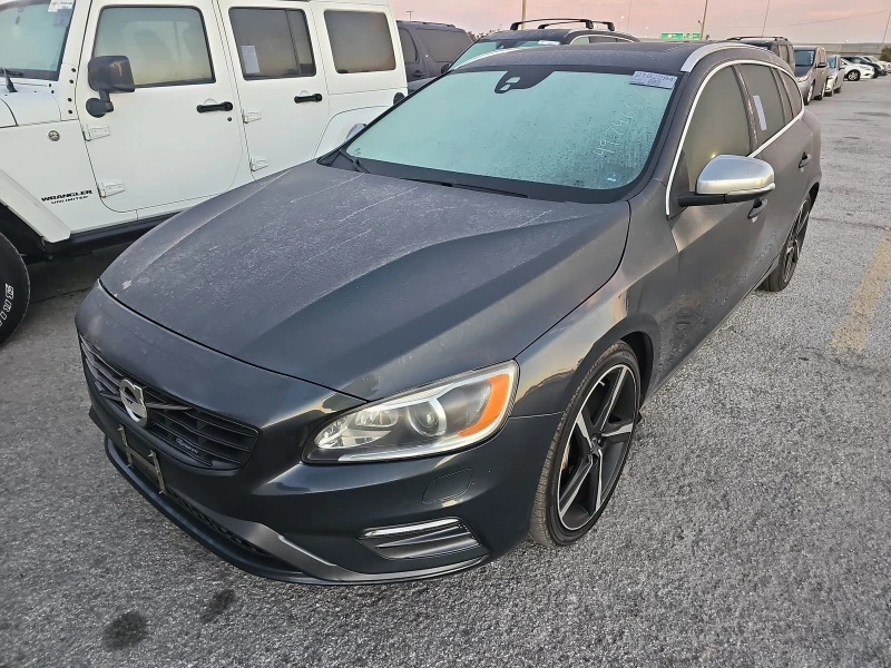 Volvo V60 T6 R-Design, снимка 1 - Автомобили и джипове - 48296071