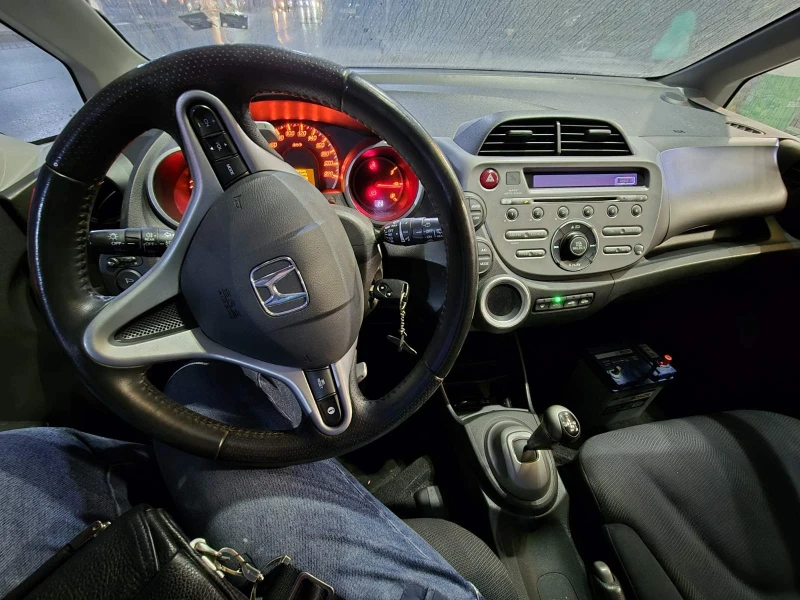 Honda Jazz 1.4.- i Shift Automatic , снимка 4 - Автомобили и джипове - 48433525