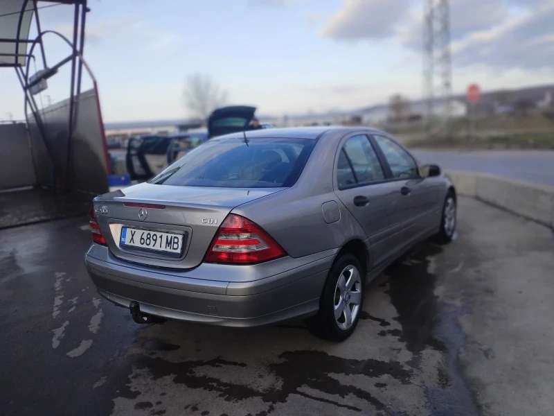 Mercedes-Benz C 200 2.0 122к.с, снимка 3 - Автомобили и джипове - 48403189