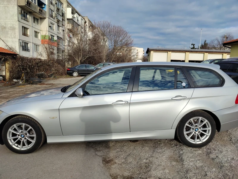 BMW 320, снимка 3 - Автомобили и джипове - 48630078