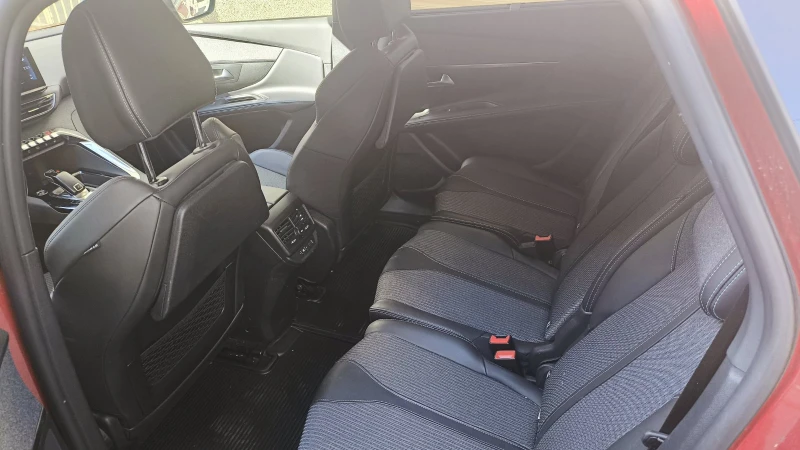 Peugeot 5008 1.5, снимка 10 - Автомобили и джипове - 52598279